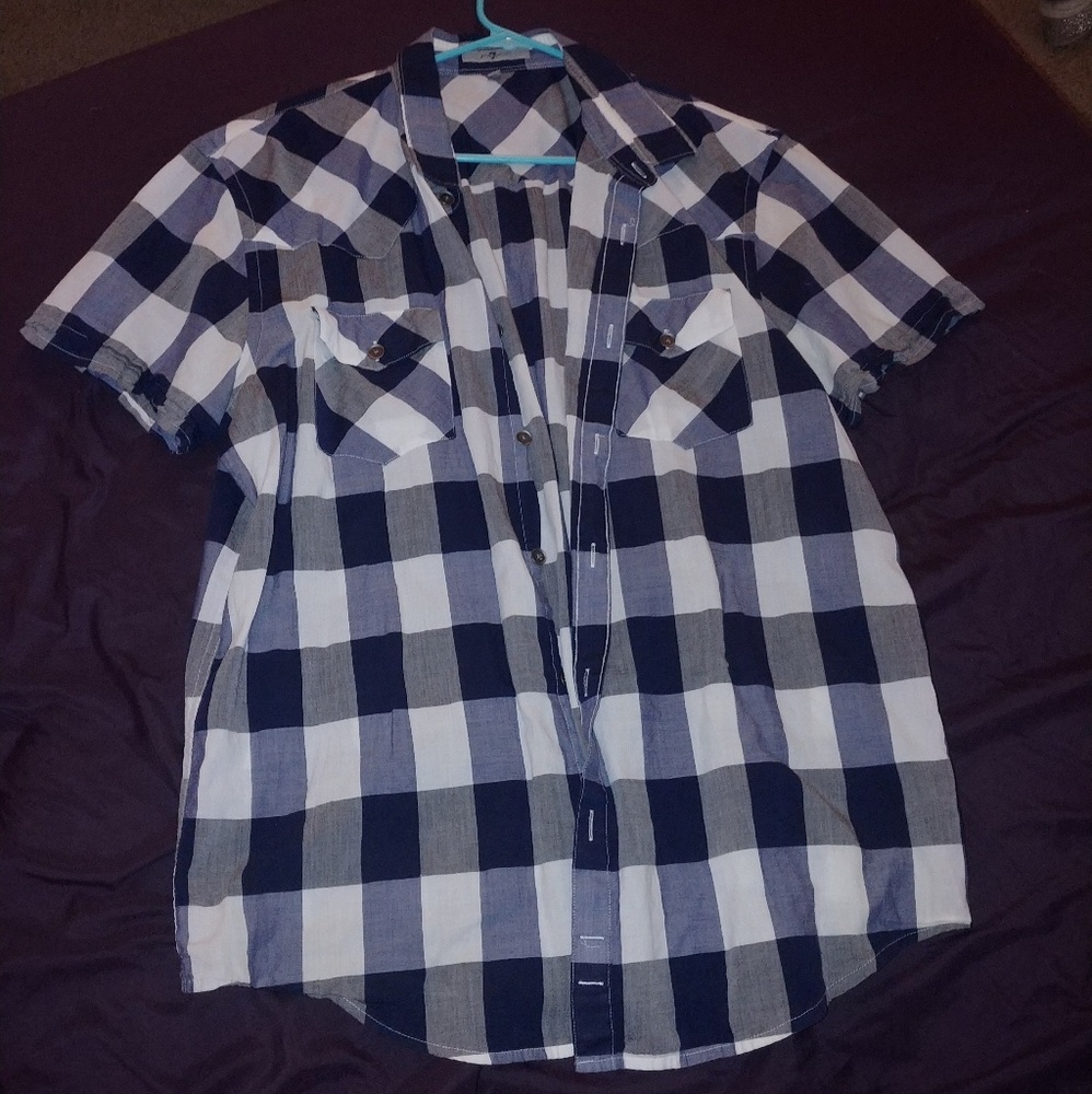 Mens button-up tshirt